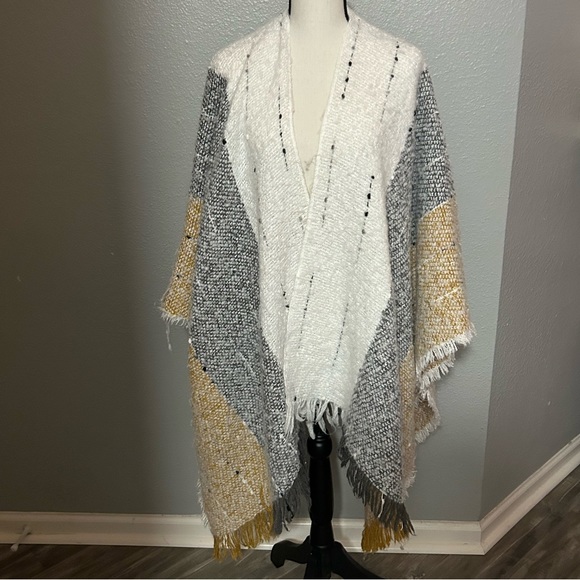Bohemian Neutral Tassel Trim Wrap Cape Cardigan - Picture 1 of 4